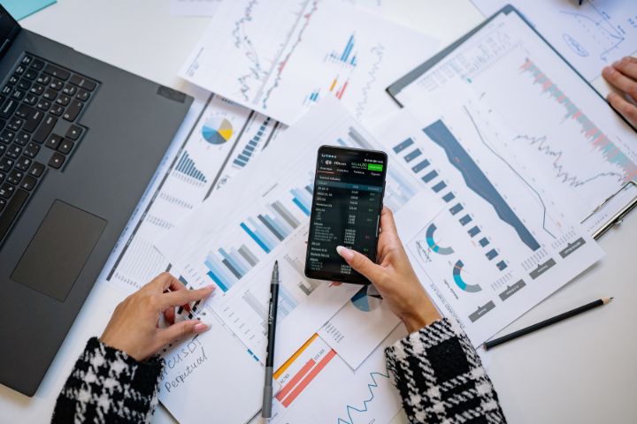 Strategi Mewujudkan Financial Wellbeing dan Kesehatan Mental Karyawan