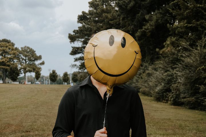 Apa Itu Toxic Positivity di Tempat Kerja?