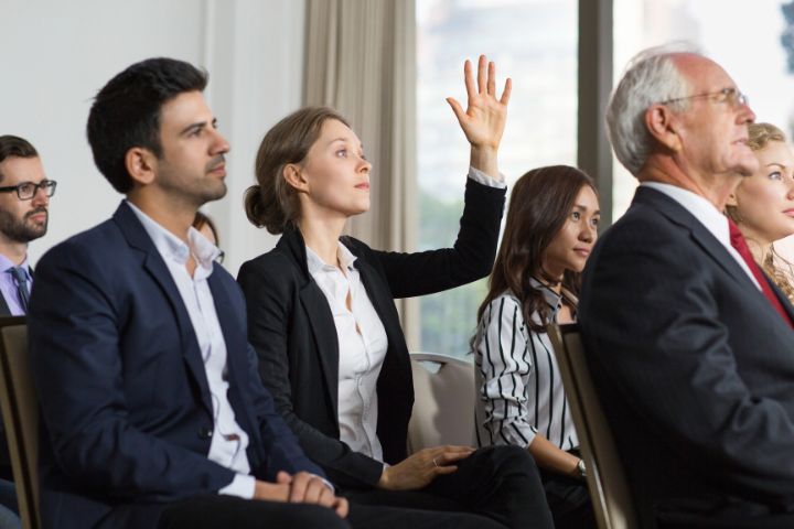 Tips Menghadapi Politik Kantor